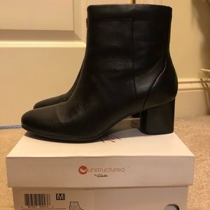 Clarks Black leather ankle boots sz6- cosmo up-NWT